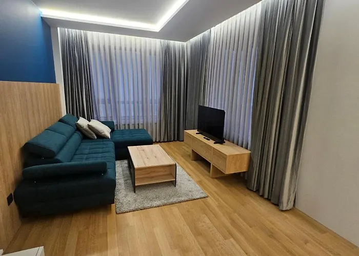 Luxury Forest شقة *