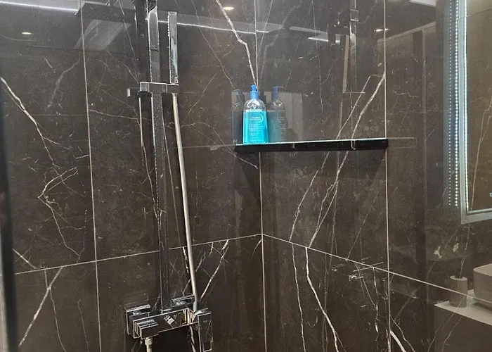 Luxury Forest بوروفتس